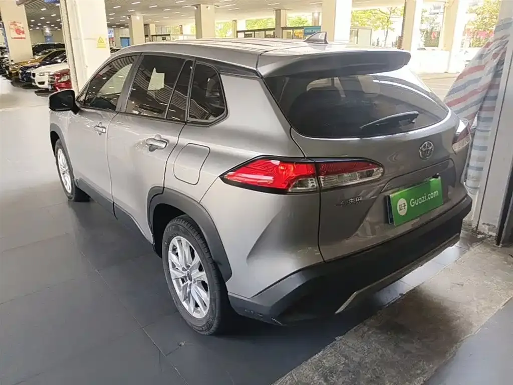 Toyota Corolla Cross 2023 из CN, фото 9