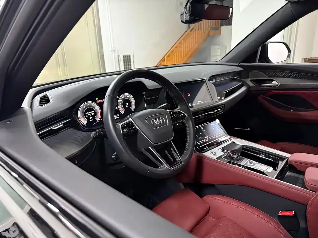 Audi Q6 2024 из CN, фото 2