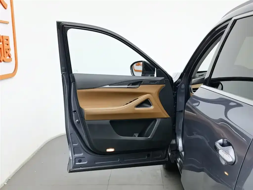 Infiniti QX60 2023 из CN, фото 9