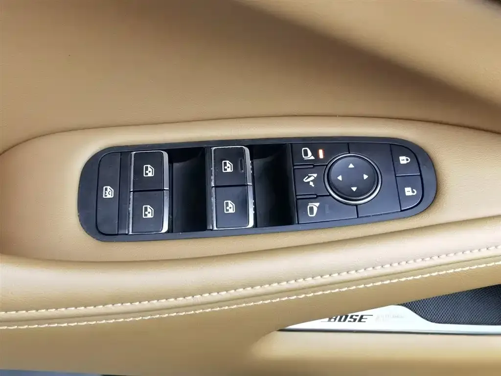 Infiniti QX60 2023 из CN, фото 7