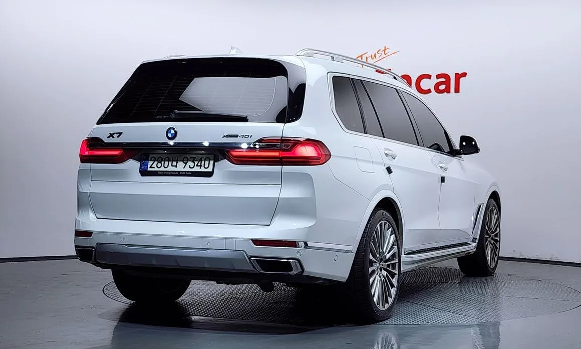 BMW X7 — фото 3