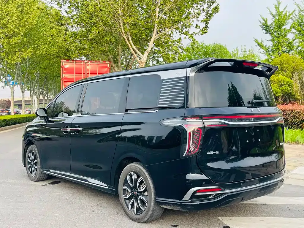 Hongqi HQ9 2023 из CN, фото 10