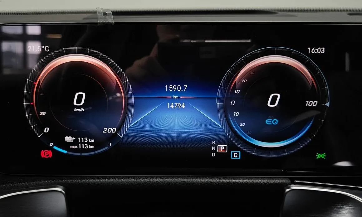 Mercedes-Benz EQB 2023 из KR, фото 10