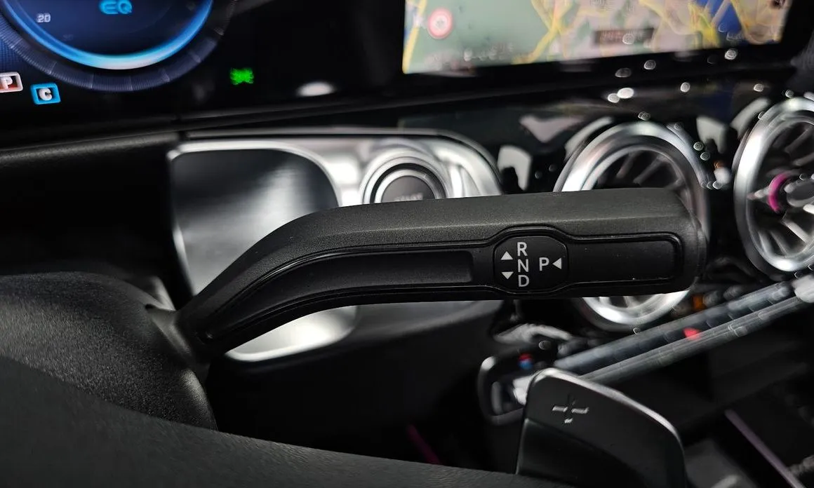 Mercedes-Benz EQB 2023 из KR, фото 3