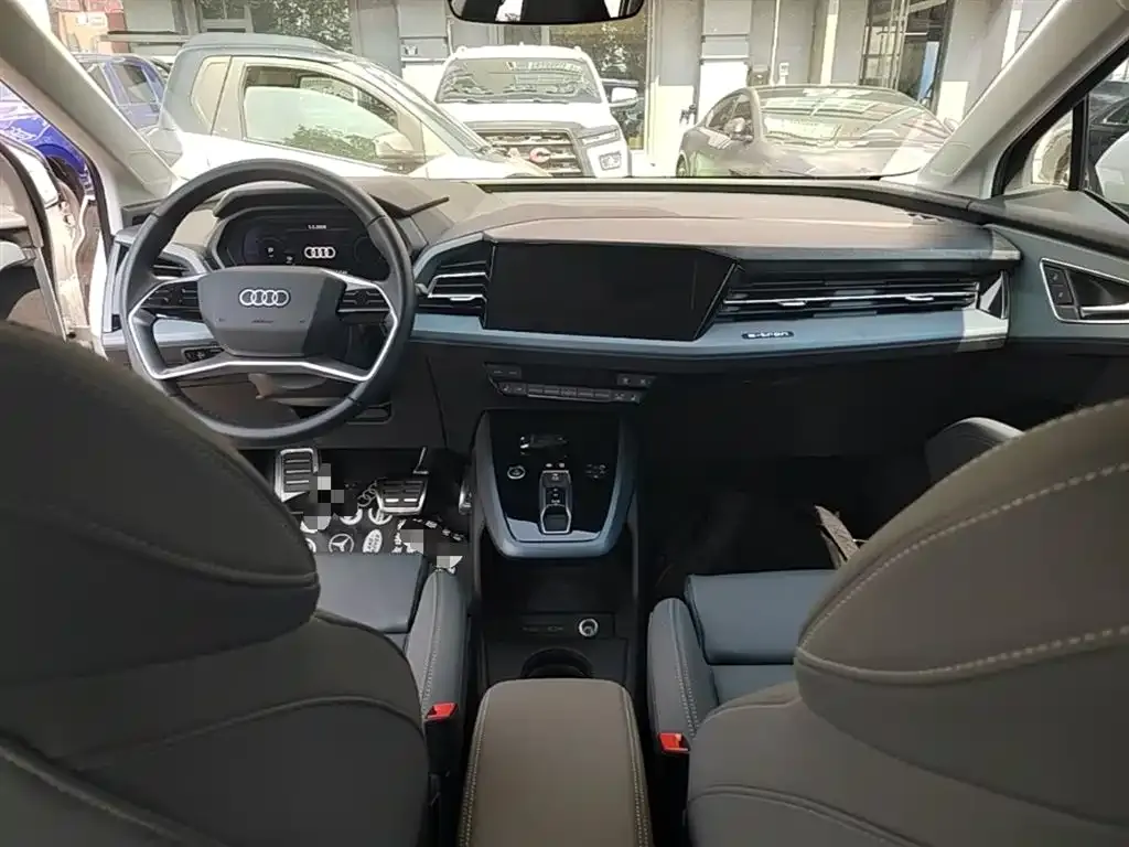 Audi Q5 e-tron 2024 из CN, фото 8