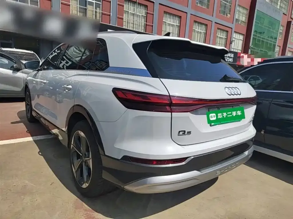 Audi Q5 e-tron 2024 из CN, фото 3