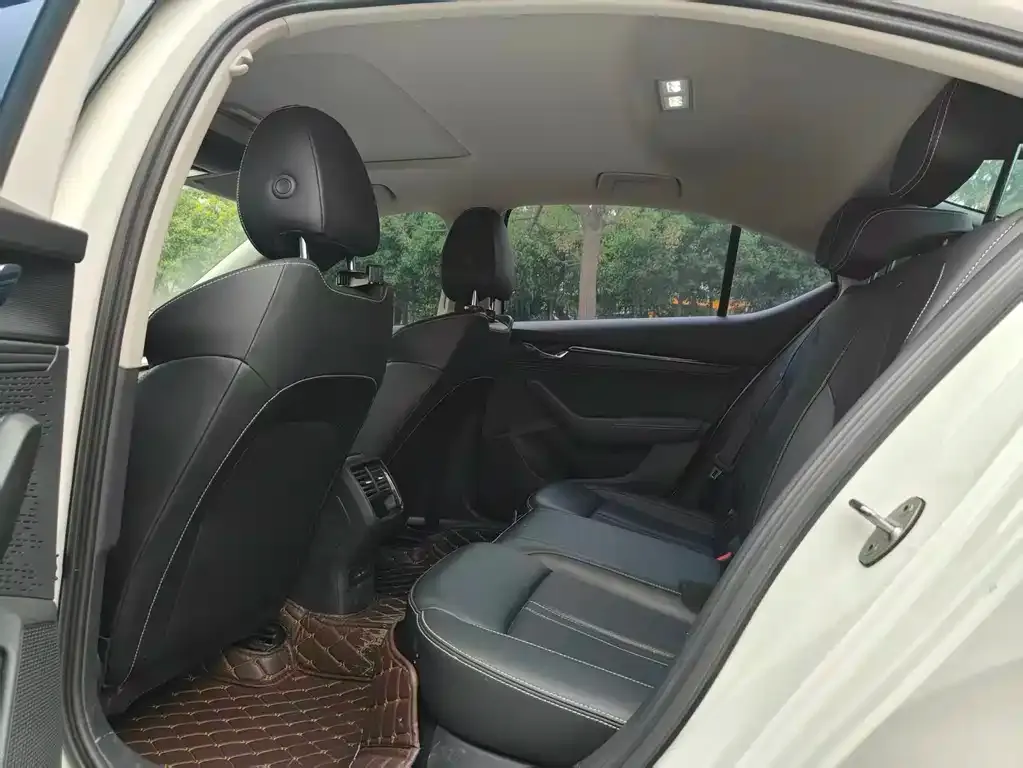 Skoda Octavia 2022 из CN, фото 2