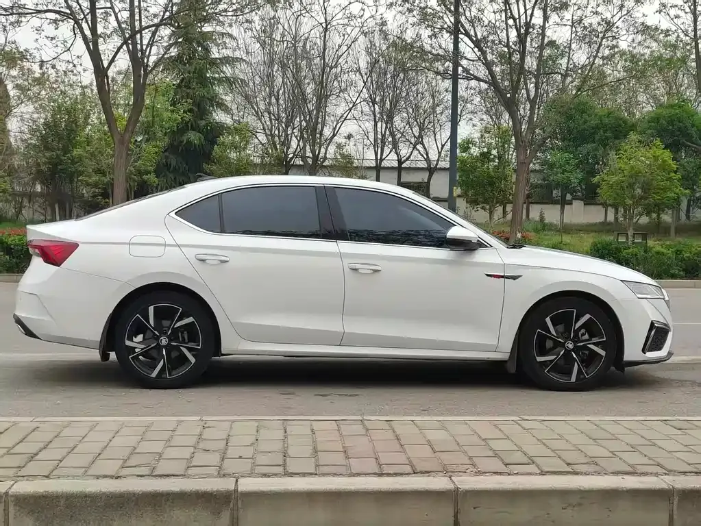 Skoda Octavia 2022 из CN, фото 10