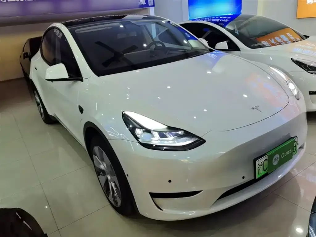 Tesla Model Y — фото 4