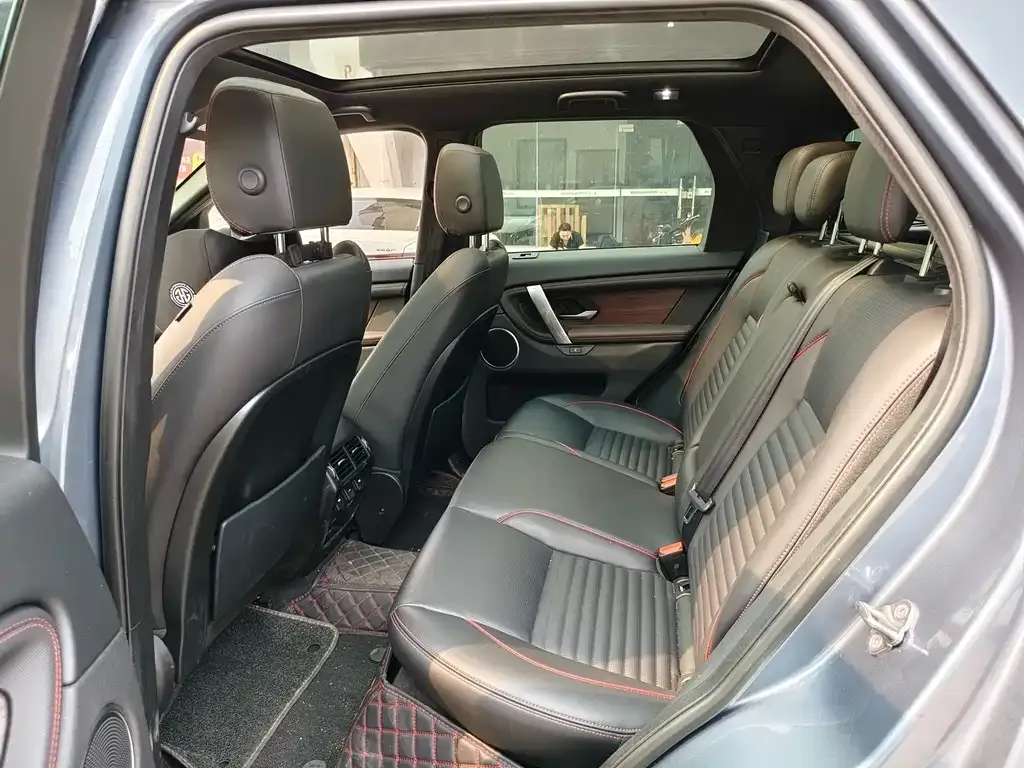 Land Rover Discovery Sport — фото 2