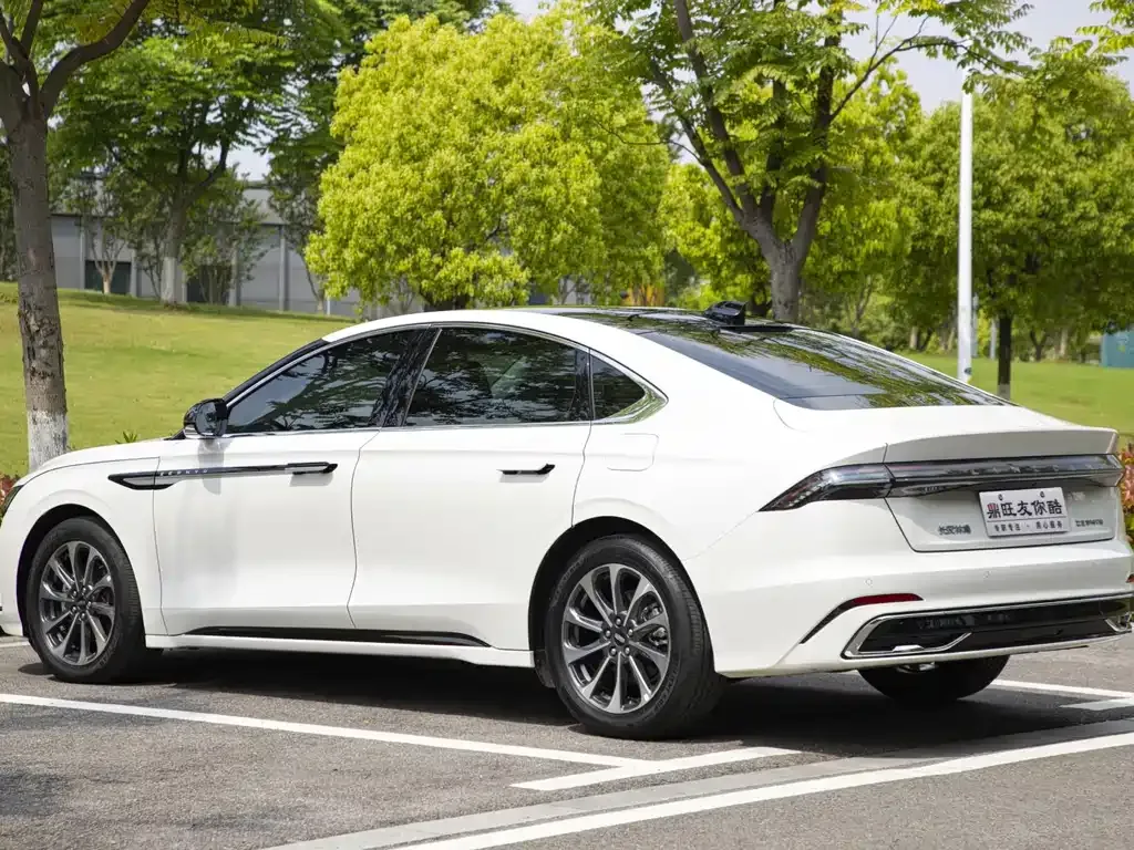Lincoln Z 2024 из CN, фото 9