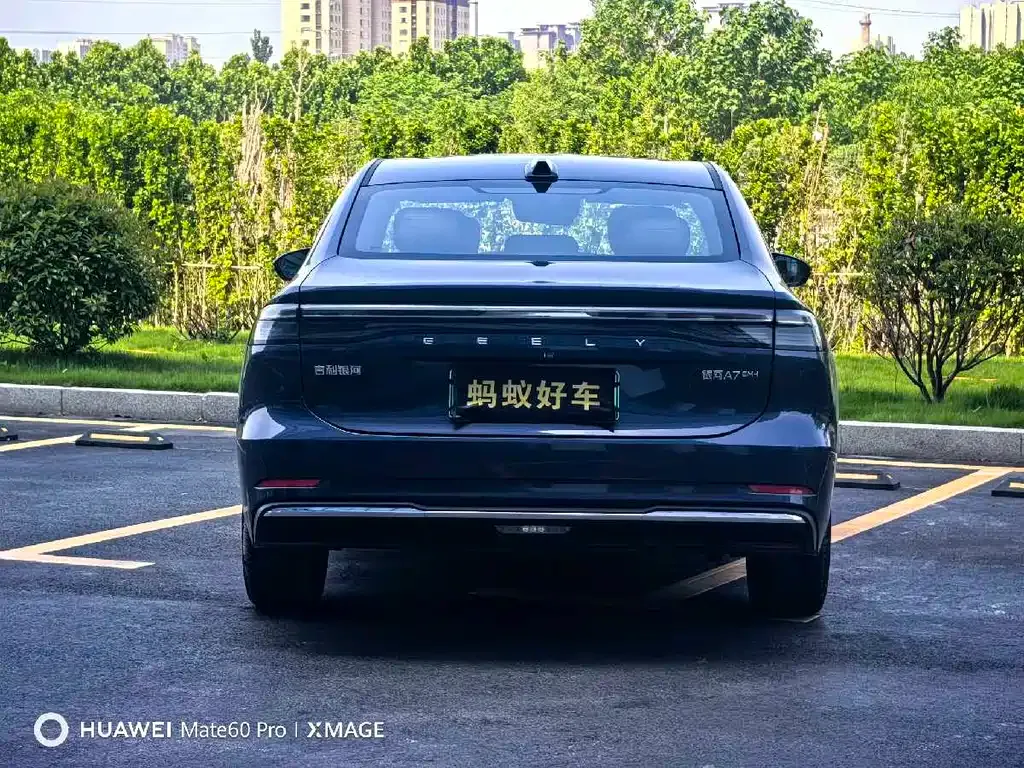 Geely 银河A7 EM — фото 9