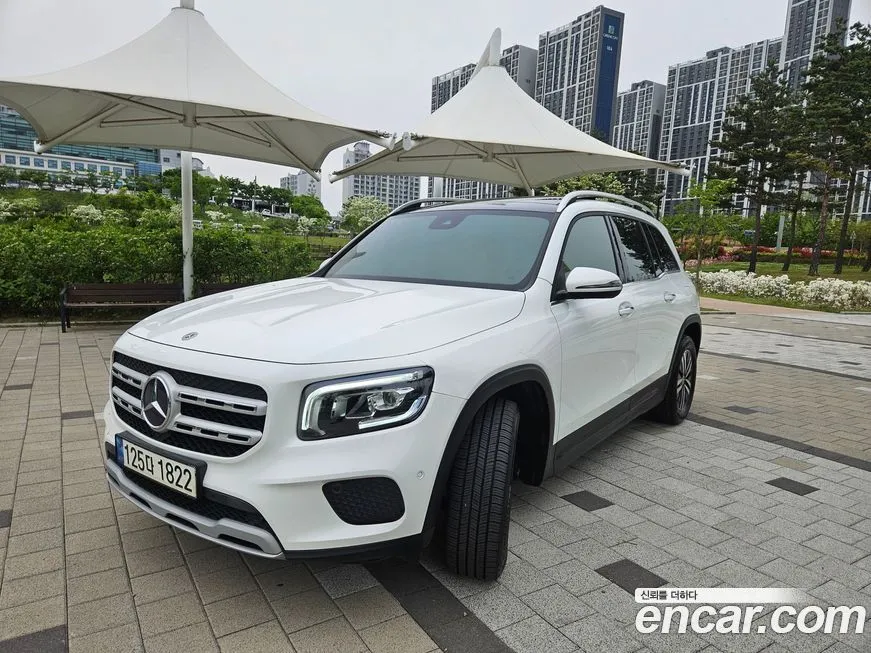 Mercedes-Benz GLB-Class
