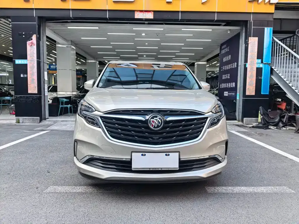 Buick GL8 2022 из CN, фото 10