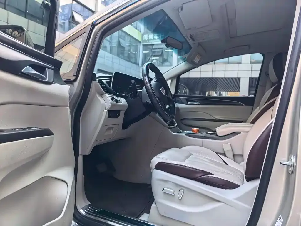 Buick GL8 2022 из CN, фото 4