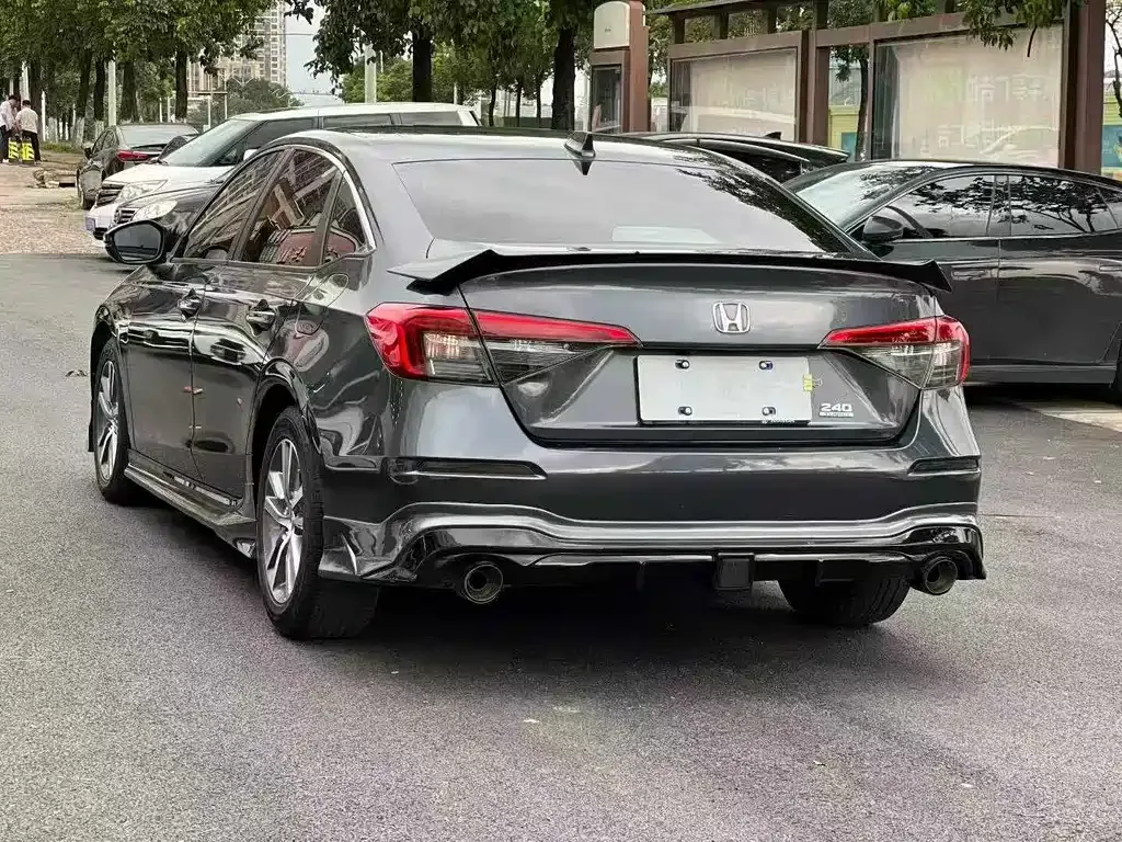 Honda Civic — фото 8