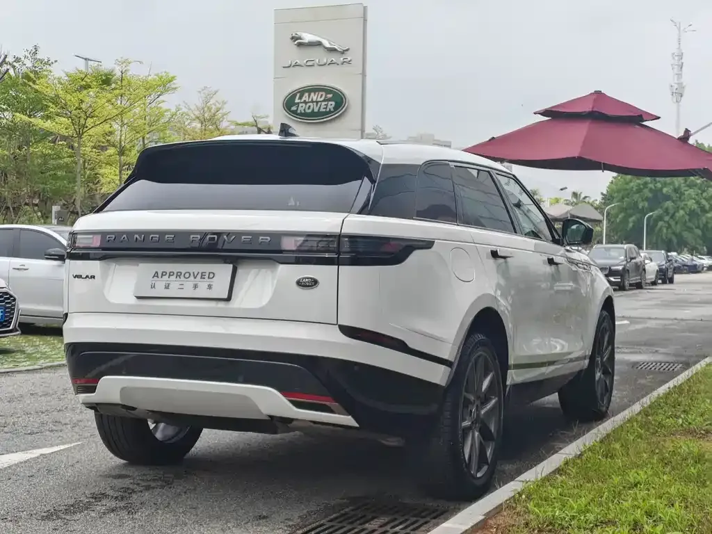 Land Rover Velar — фото 10