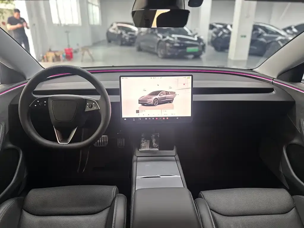 Tesla Model 3 — фото 6