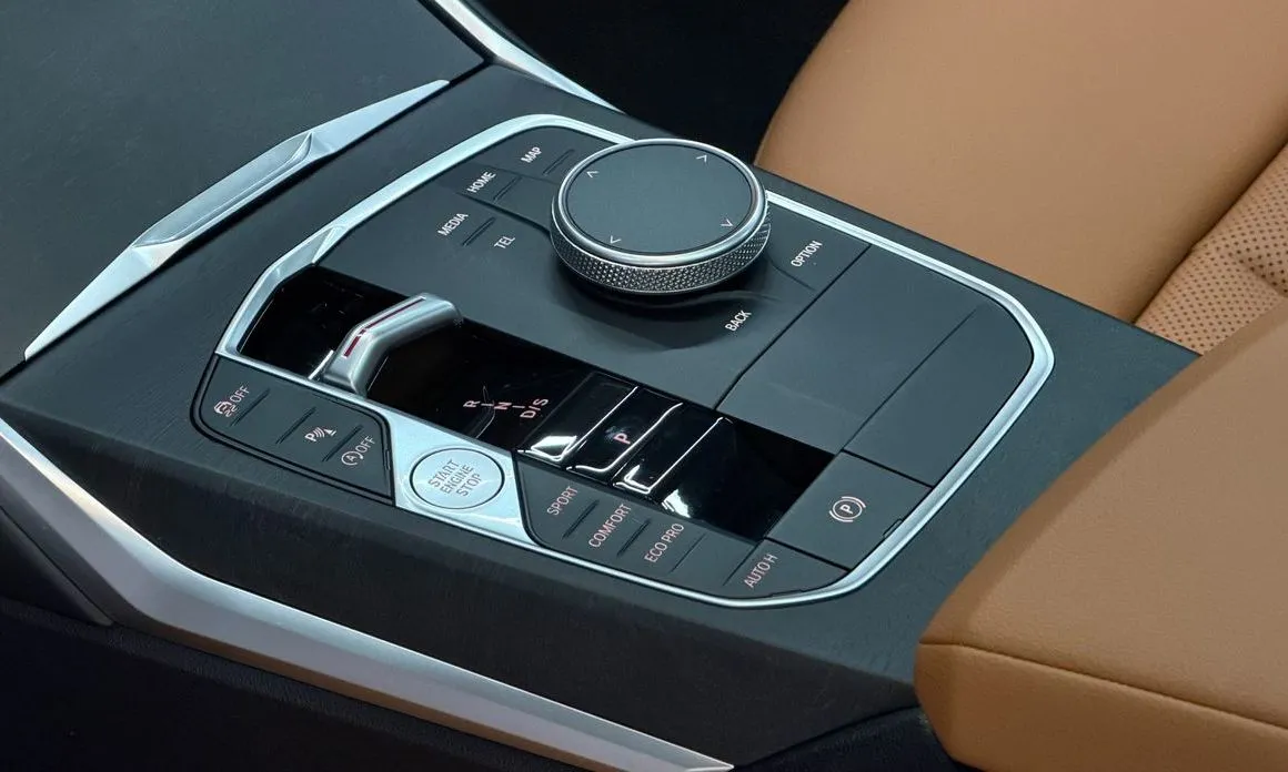 BMW 3-Series 2024 из KR, фото 7