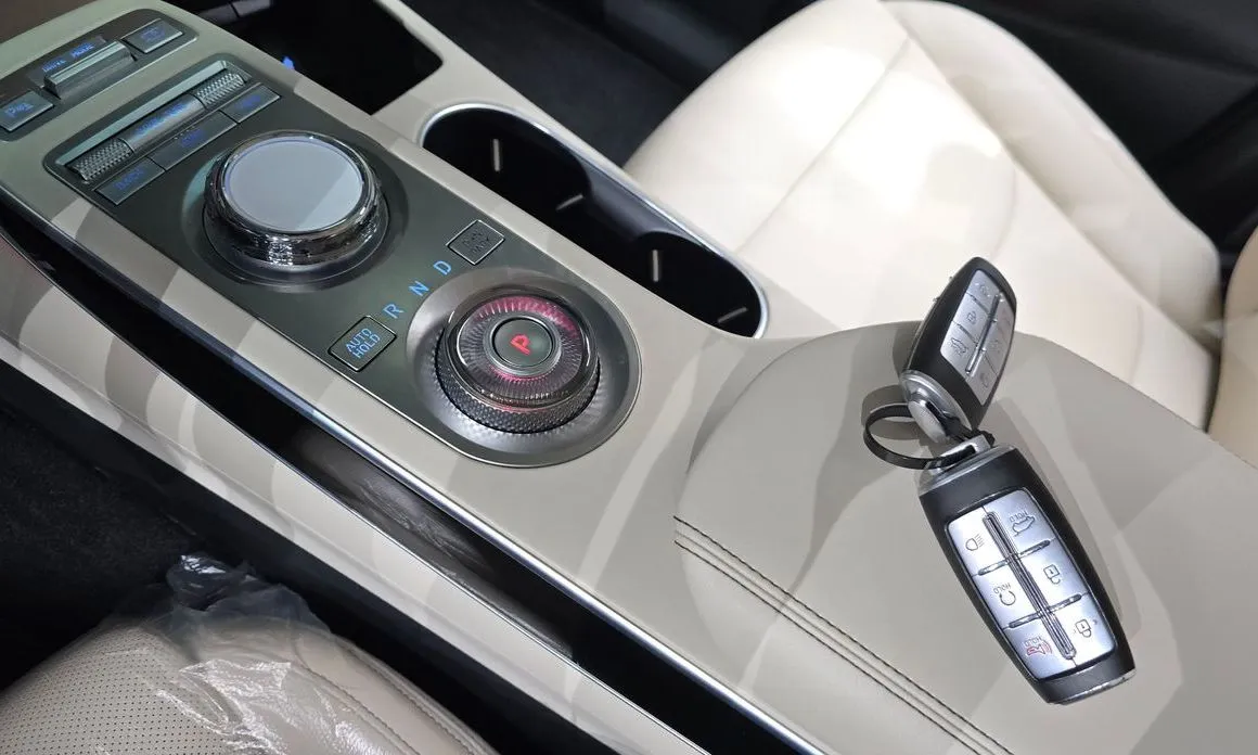 Genesis GV70 — фото 10
