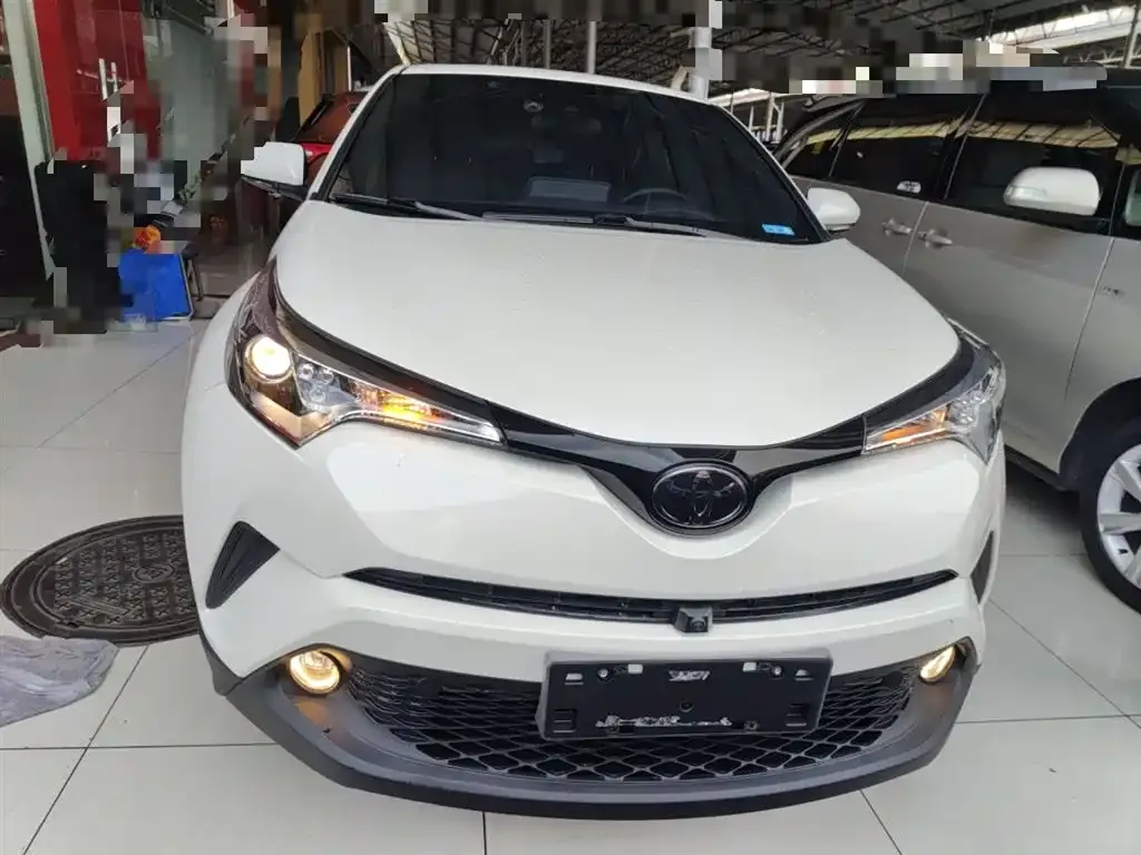 Toyota C-HR — фото 4