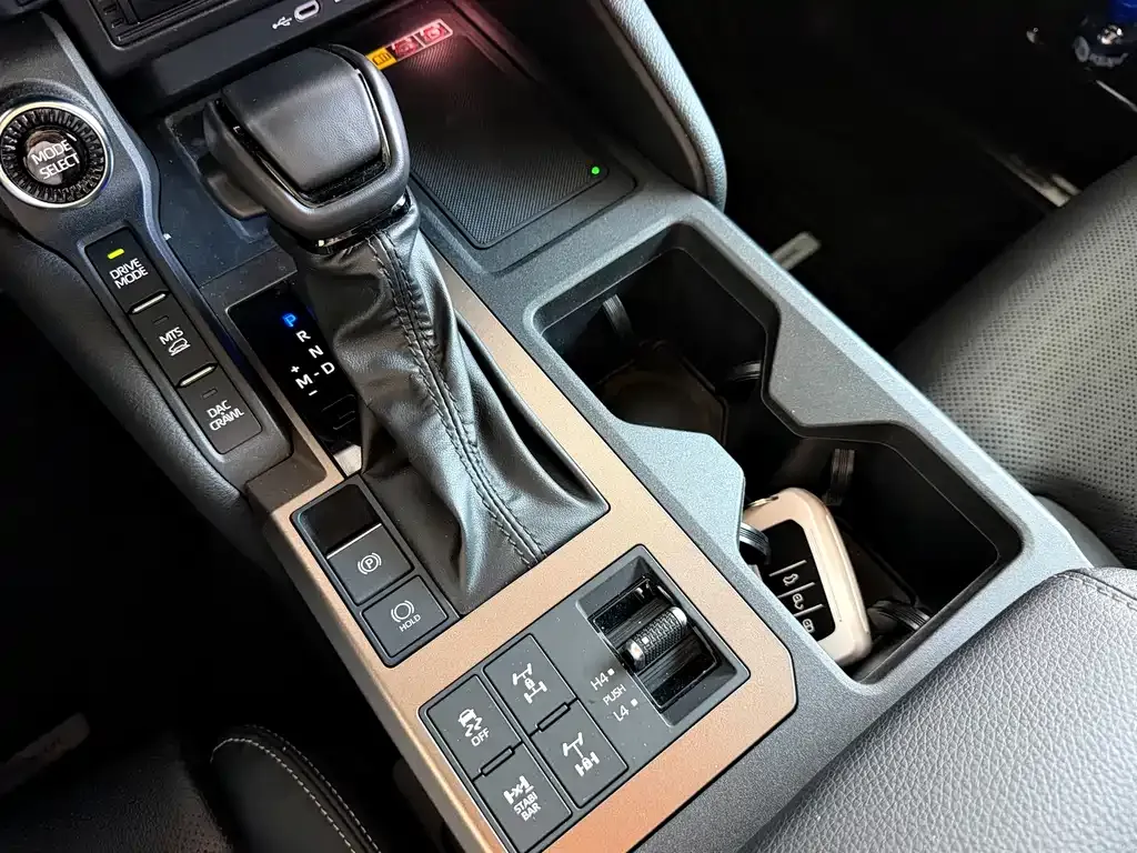 Toyota Prado 2024 из CN, фото 10