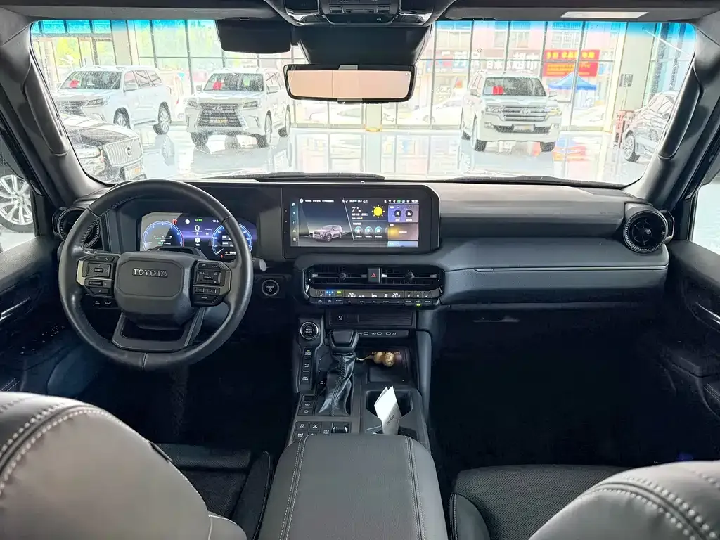 Toyota Prado 2024 из CN, фото 4