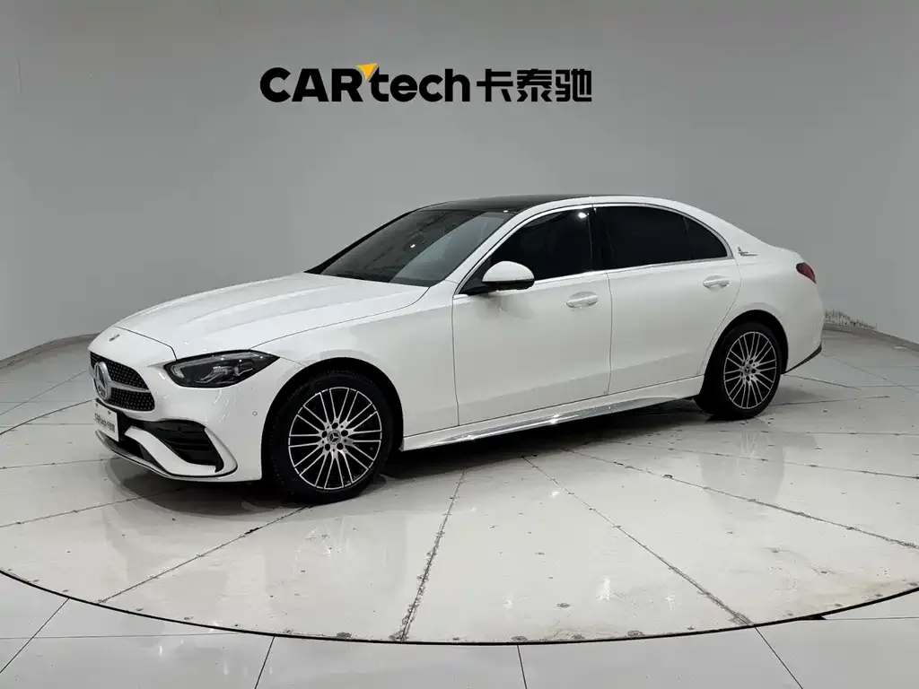 Mercedes-Benz C-Class — фото 1