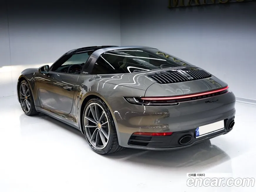 Porsche 911 2022 из KR, фото 8