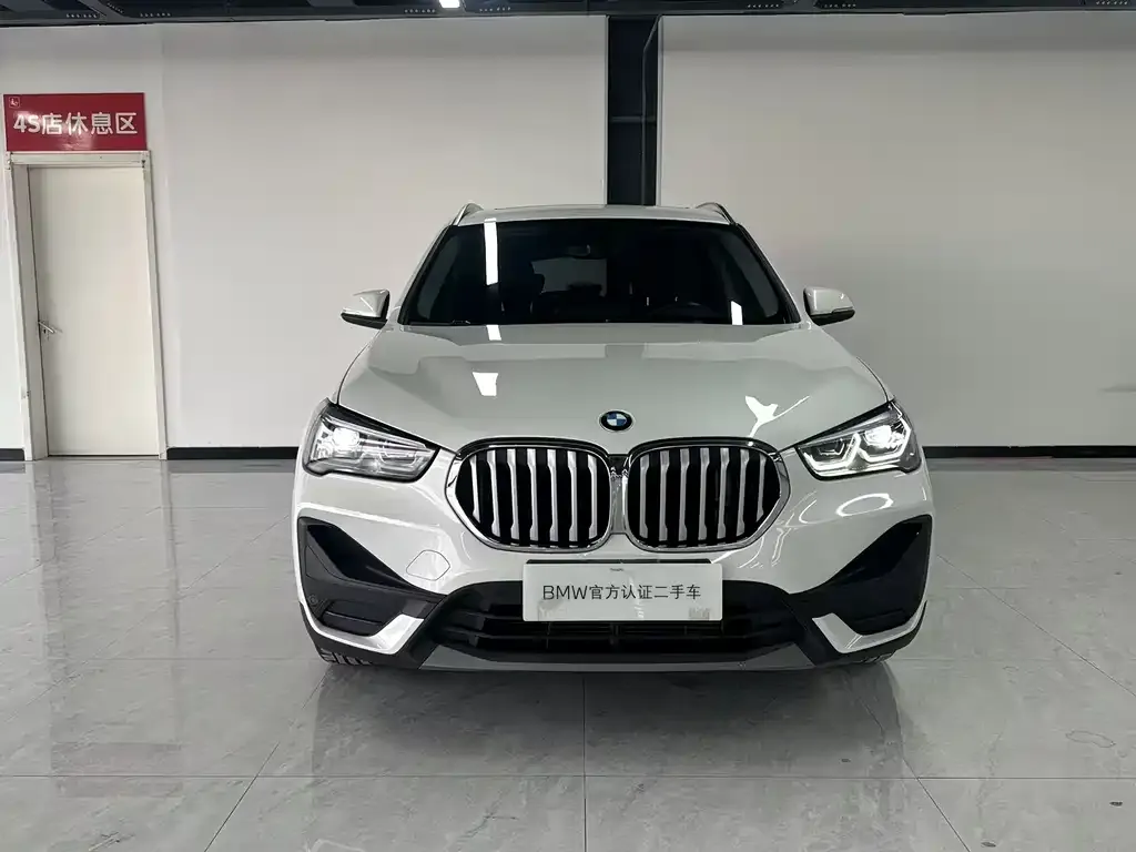 BMW X1 — фото 10
