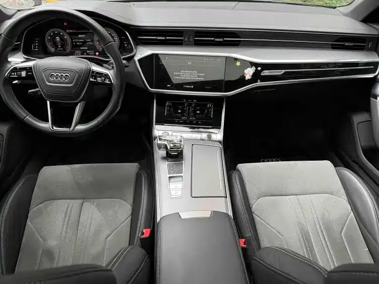 Audi A6L — фото 5