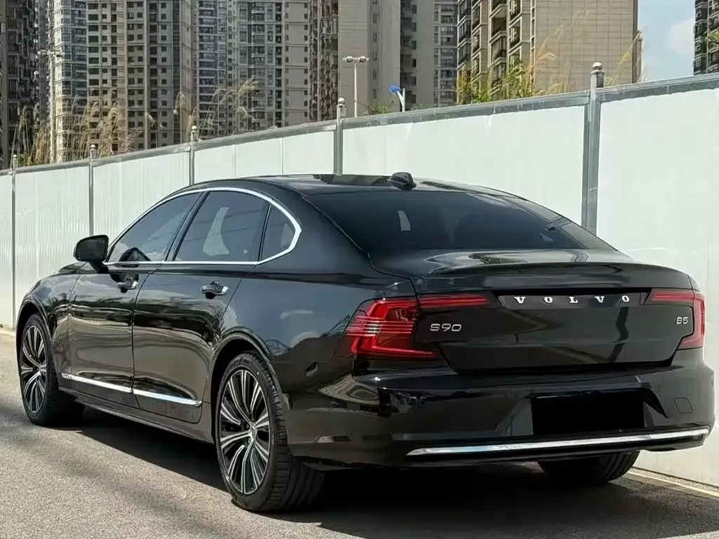 Volvo S90 — фото 5