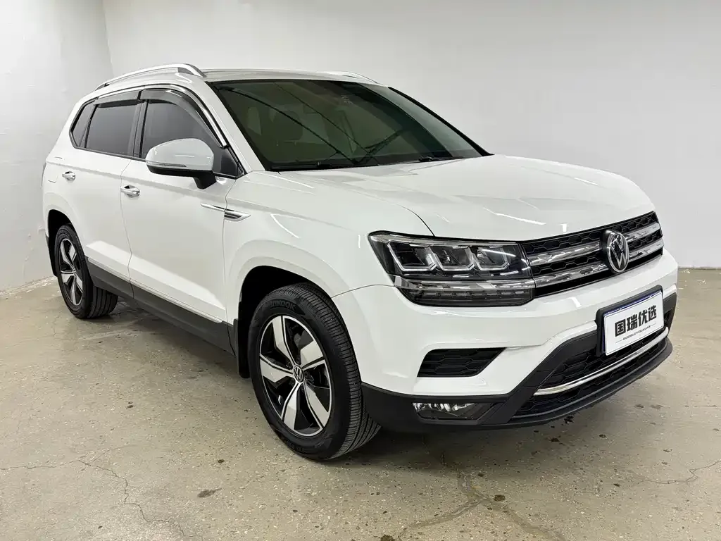 Volkswagen Tharu — фото 7