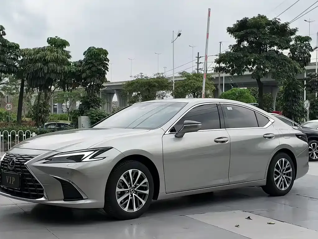 Lexus ES 2025 из CN, фото 1