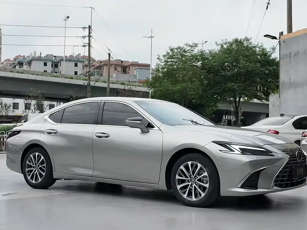 Lexus ES 2025 из CN, фото 3