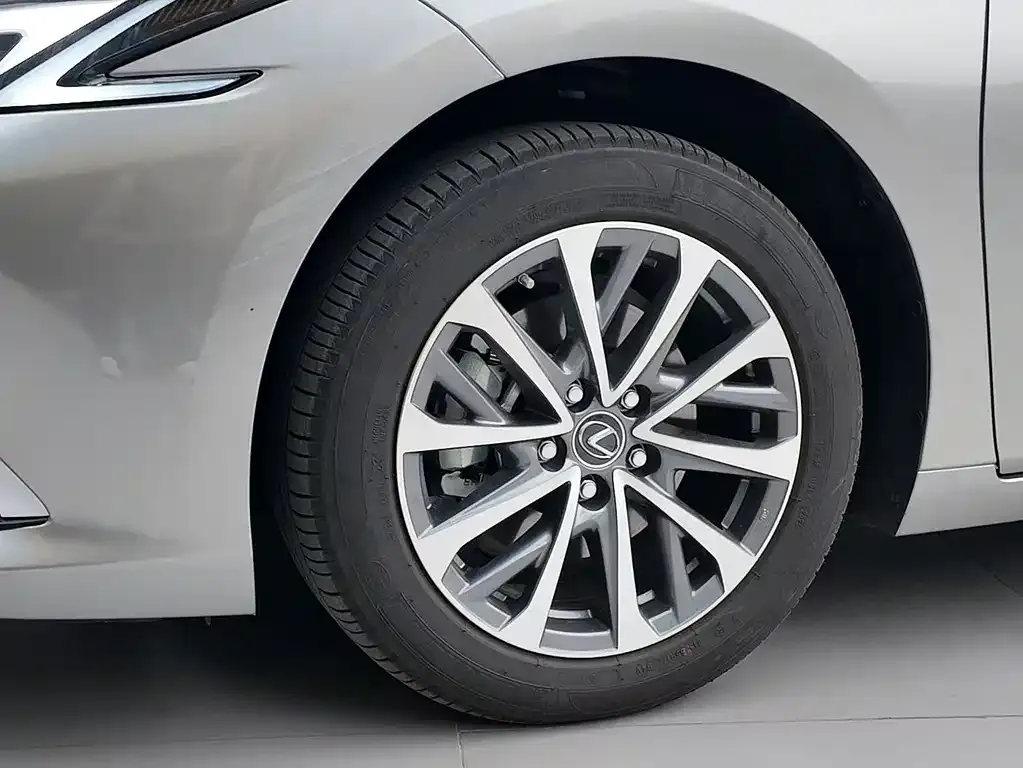 Lexus ES 2025 из CN, фото 10