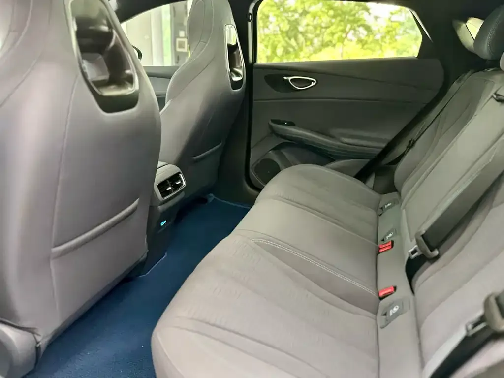 BYD Seal 06GT 2025 из CN, фото 2