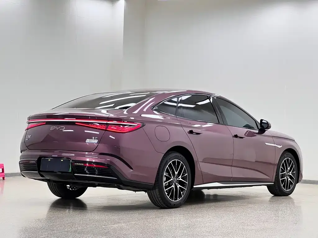 BYD Seal — фото 9