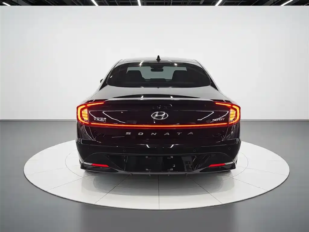 Hyundai Sonata — фото 2