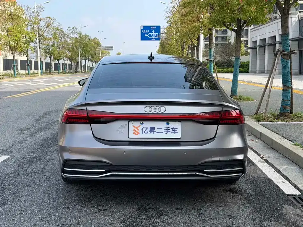Audi A7 2021 из CN, фото 9
