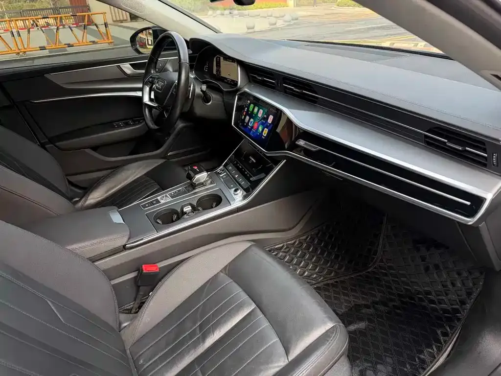 Audi A7 2021 из CN, фото 2