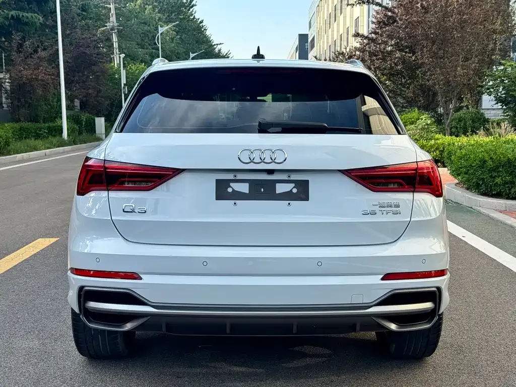Audi Q3 — фото 3