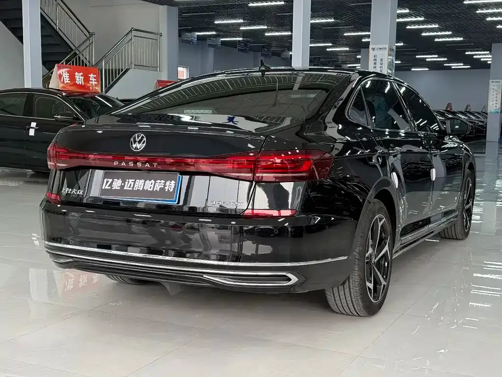 Volkswagen Passat — фото 5