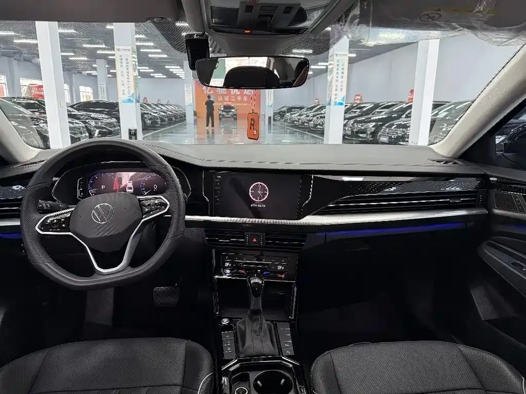 Volkswagen Passat — фото 3