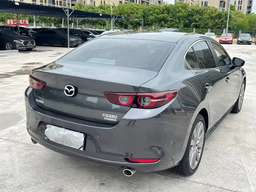 Mazda 3 Axela — фото 4