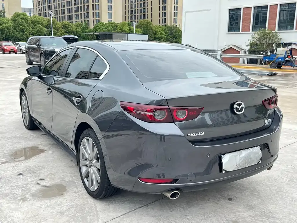 Mazda 3 Axela — фото 3
