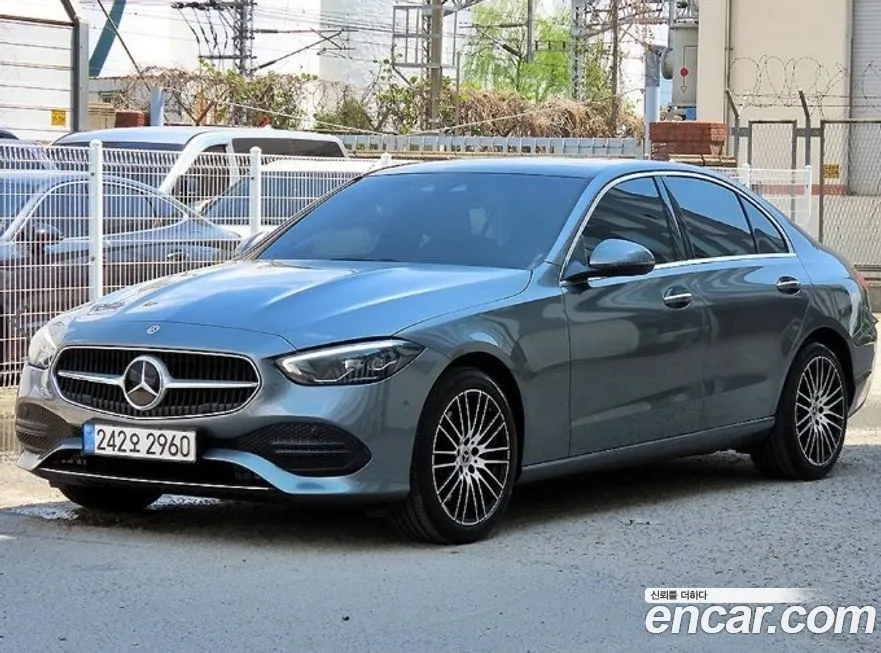 Mercedes-Benz C-Class 2023 из KR, фото 3