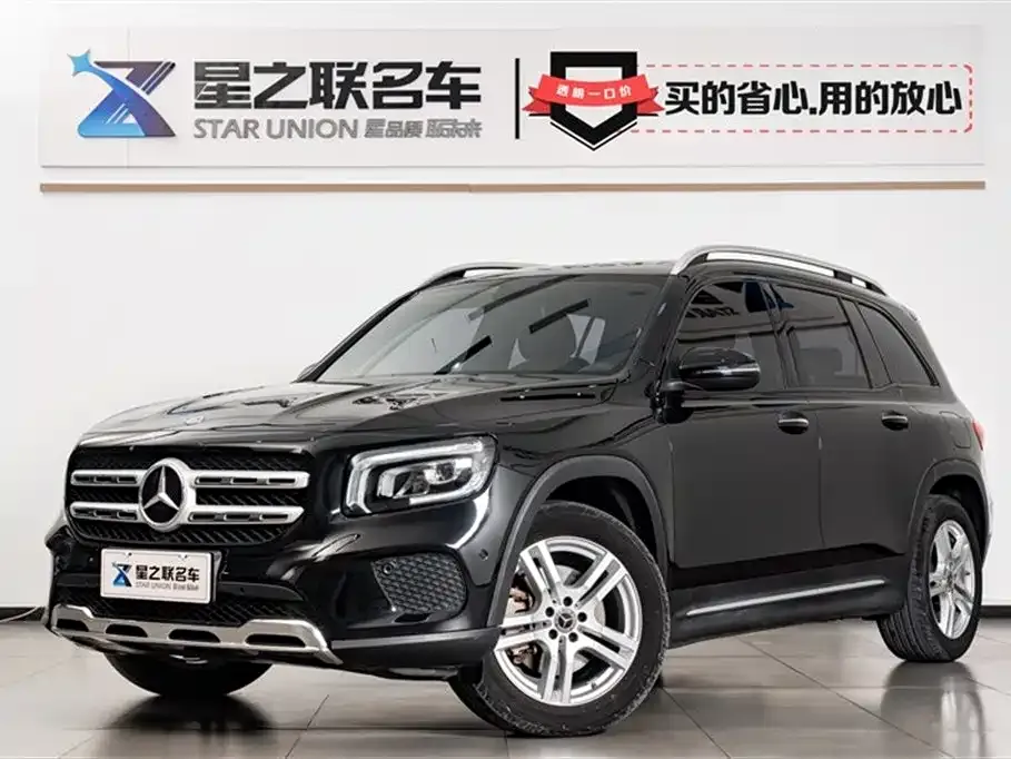 Mercedes-Benz GLB — фото 1