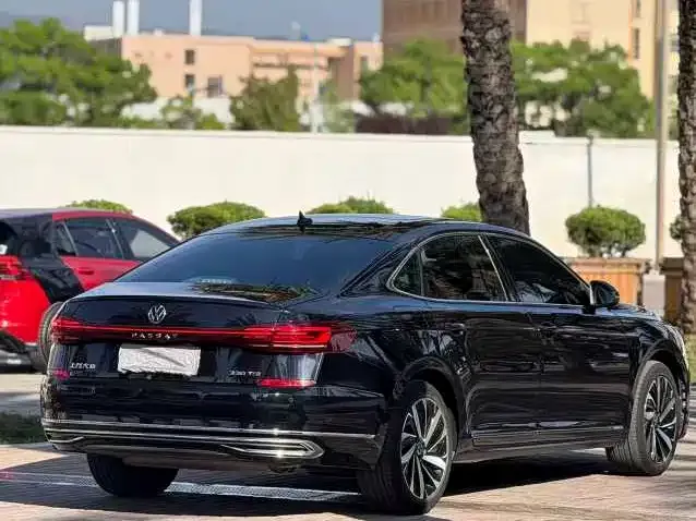 Volkswagen Passat — фото 9
