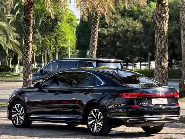 Volkswagen Passat — фото 8